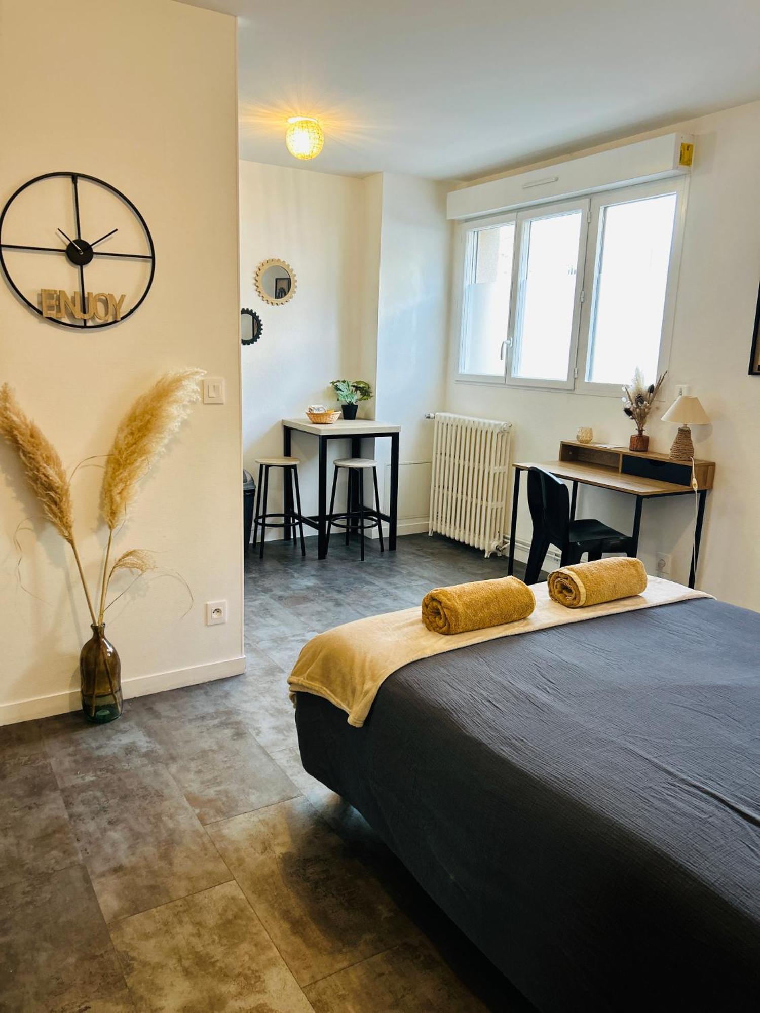 Le 2 - Grand Studio Caen Centre Port De Plaisance Buitenkant foto